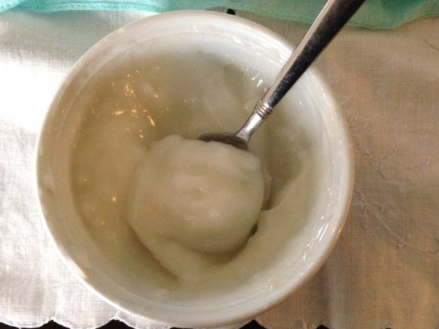 Coconut milk stabiizer