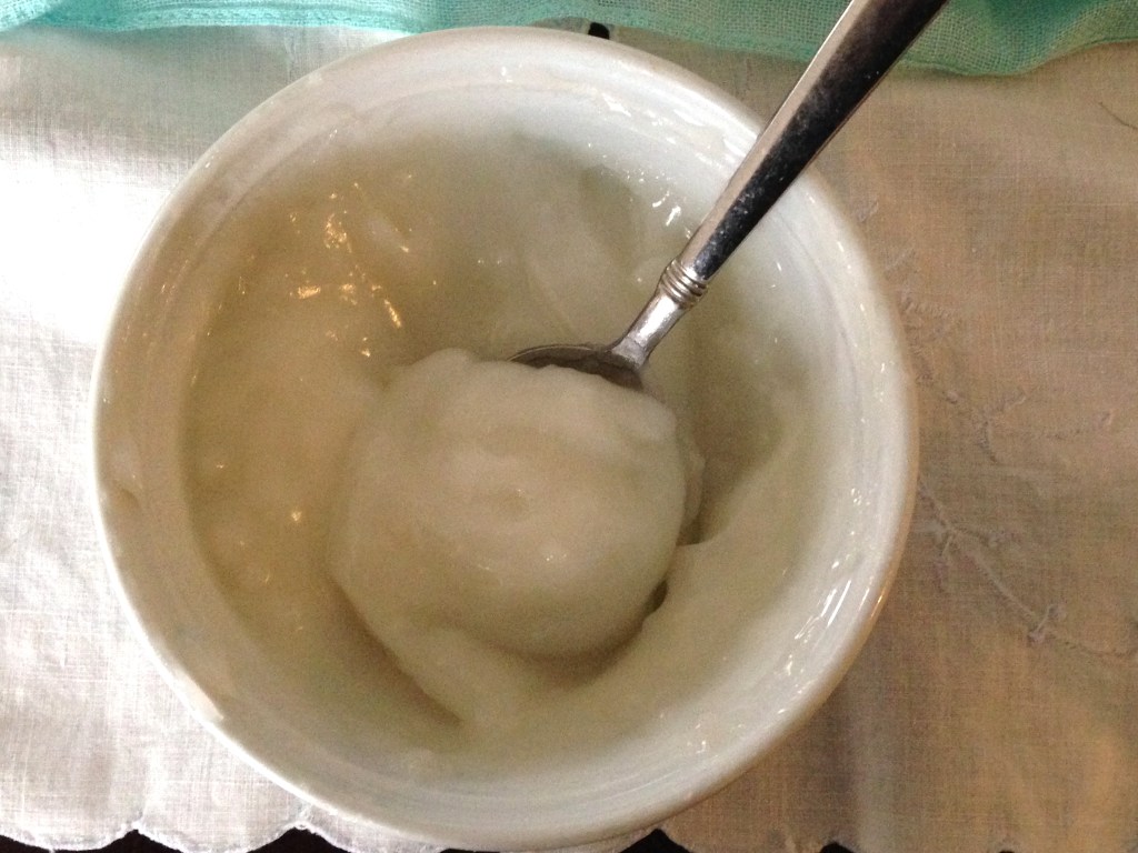 Coconut milk stabiizer