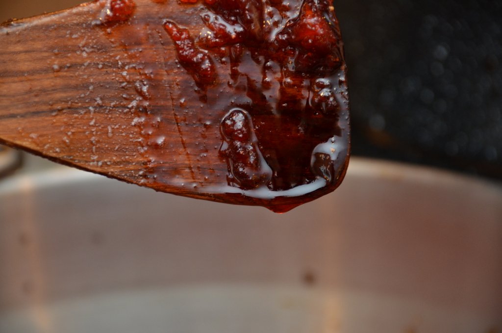 Look at that thick luscious jam