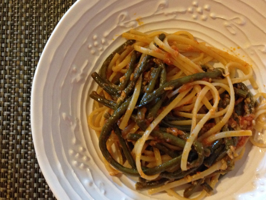 Long Beans and linguine in tomato sauce