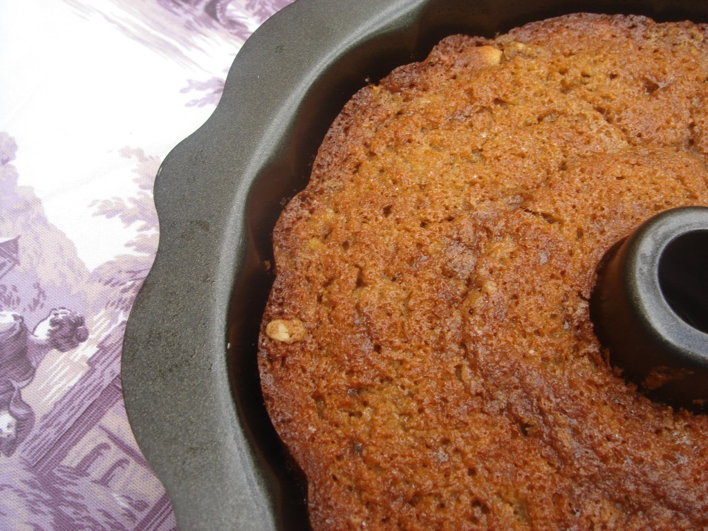 Applecider Applesauce Cake